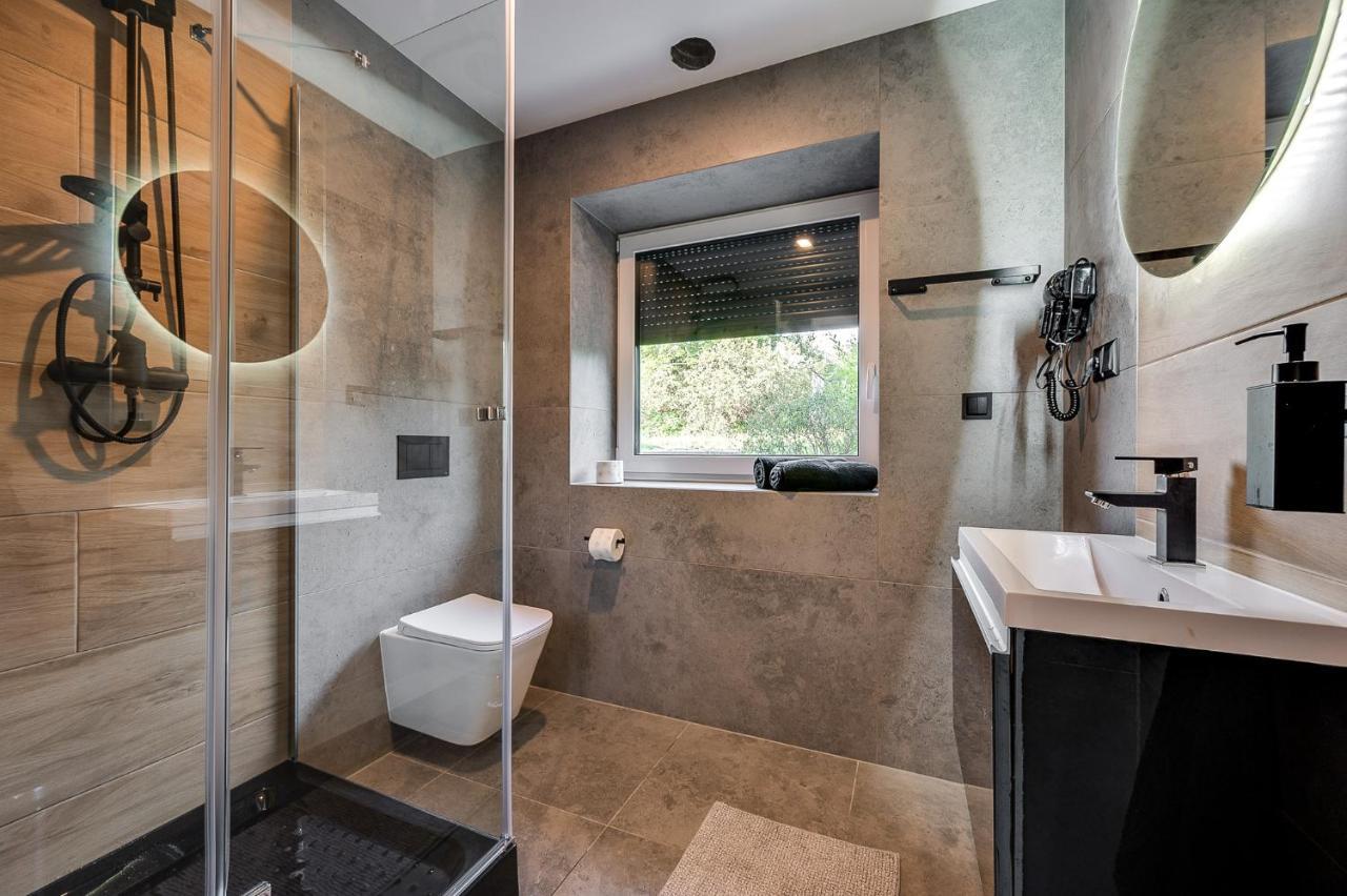 Loft House Apartment Studio Z Ogrodkiem 1 Rybnik  Esterno foto